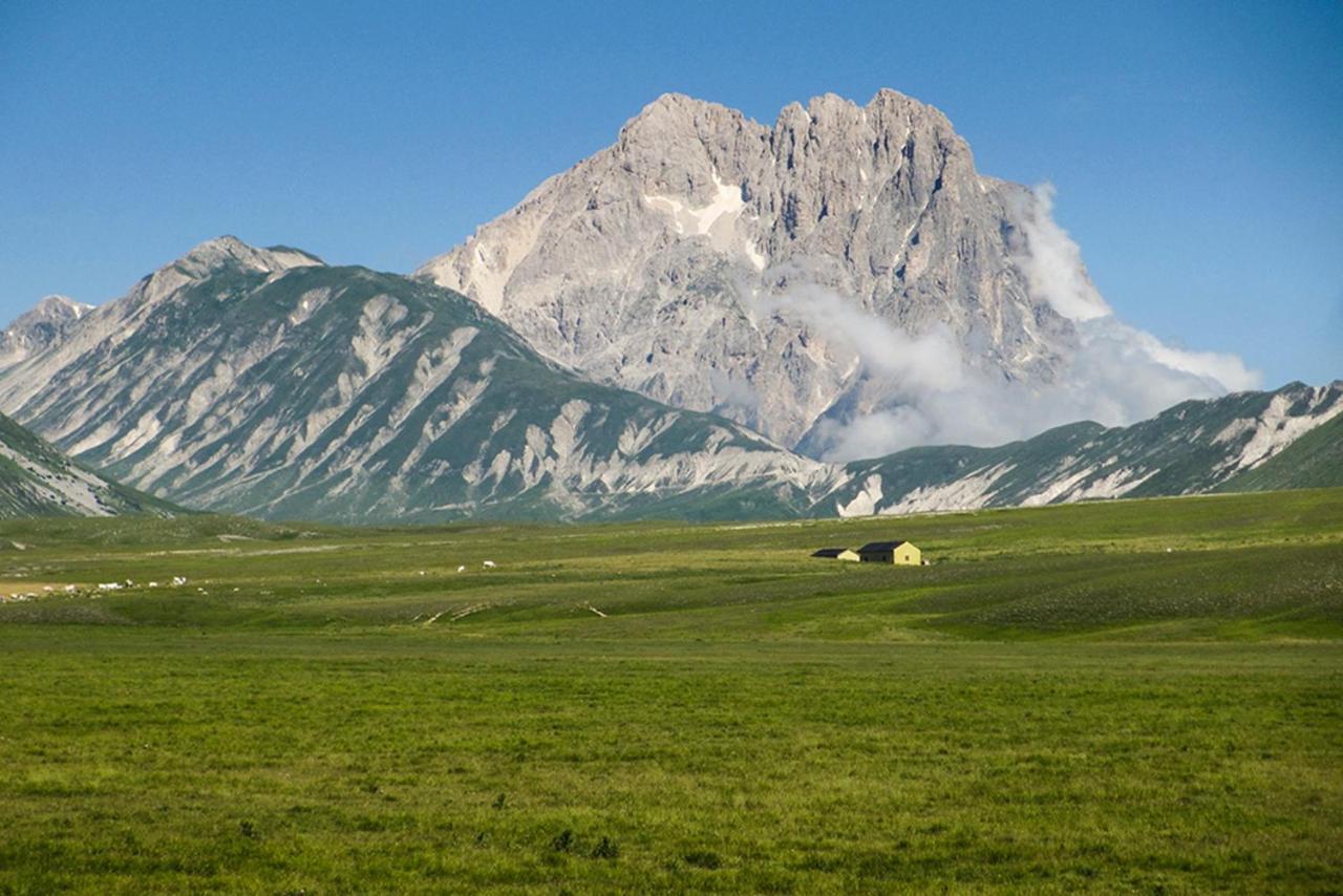 Complesso Turistico Aurora - Appartamenti Poggio Picenze Экстерьер фото