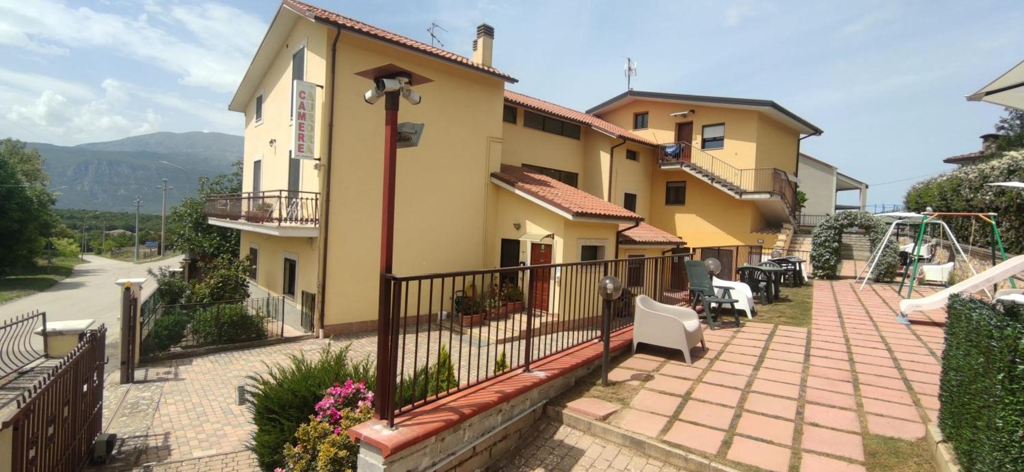 Complesso Turistico Aurora - Appartamenti Poggio Picenze Экстерьер фото